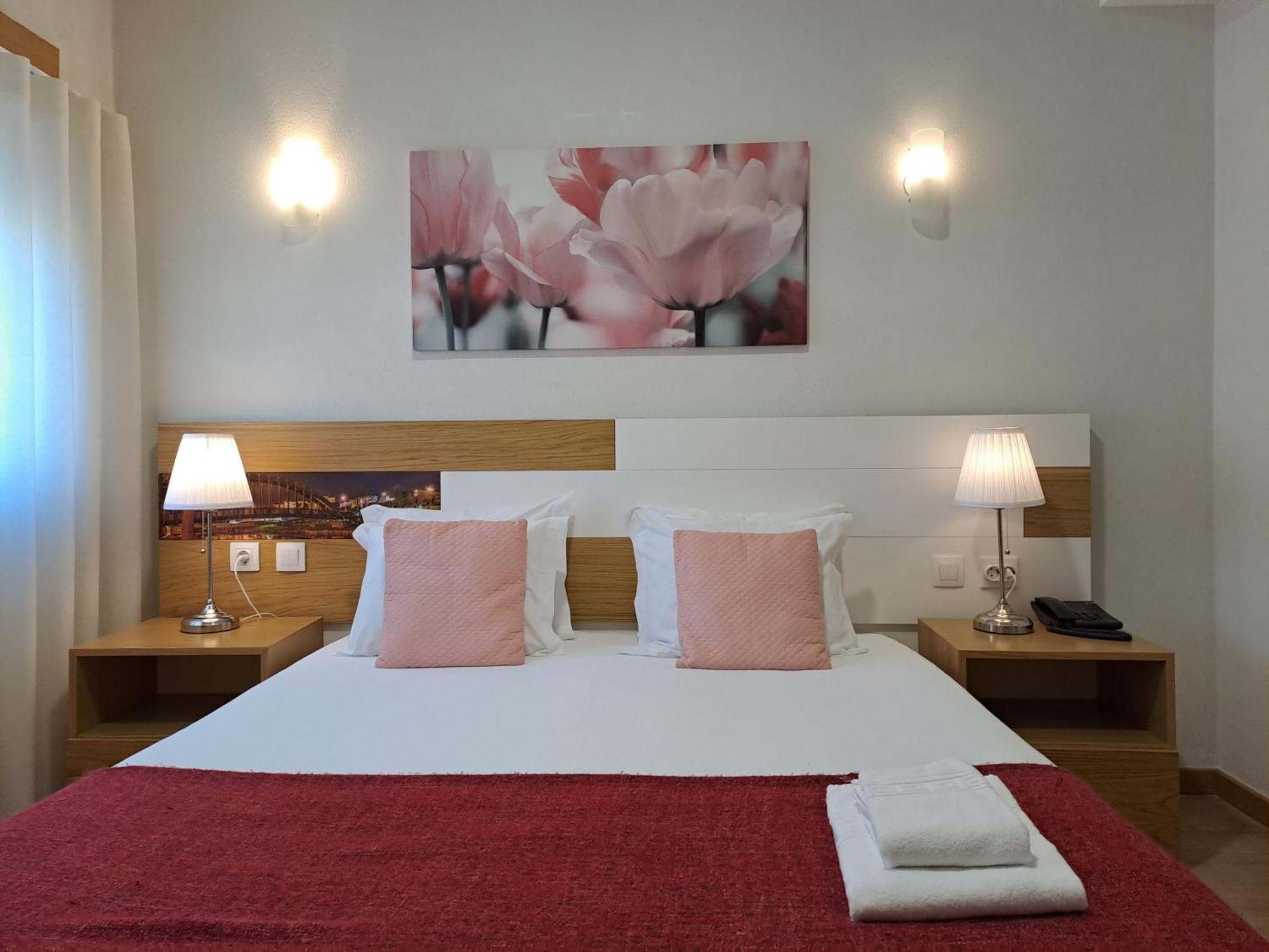 Hotel Square Sertã エクステリア 写真